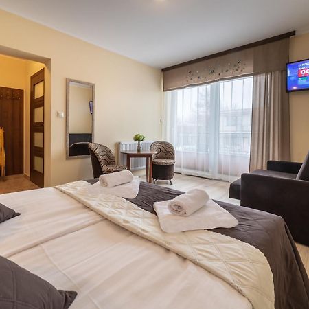 Dom Jastrzebia Z Basenem I Jacuzzi Apartment Jastrzębia Góra Екстериор снимка
