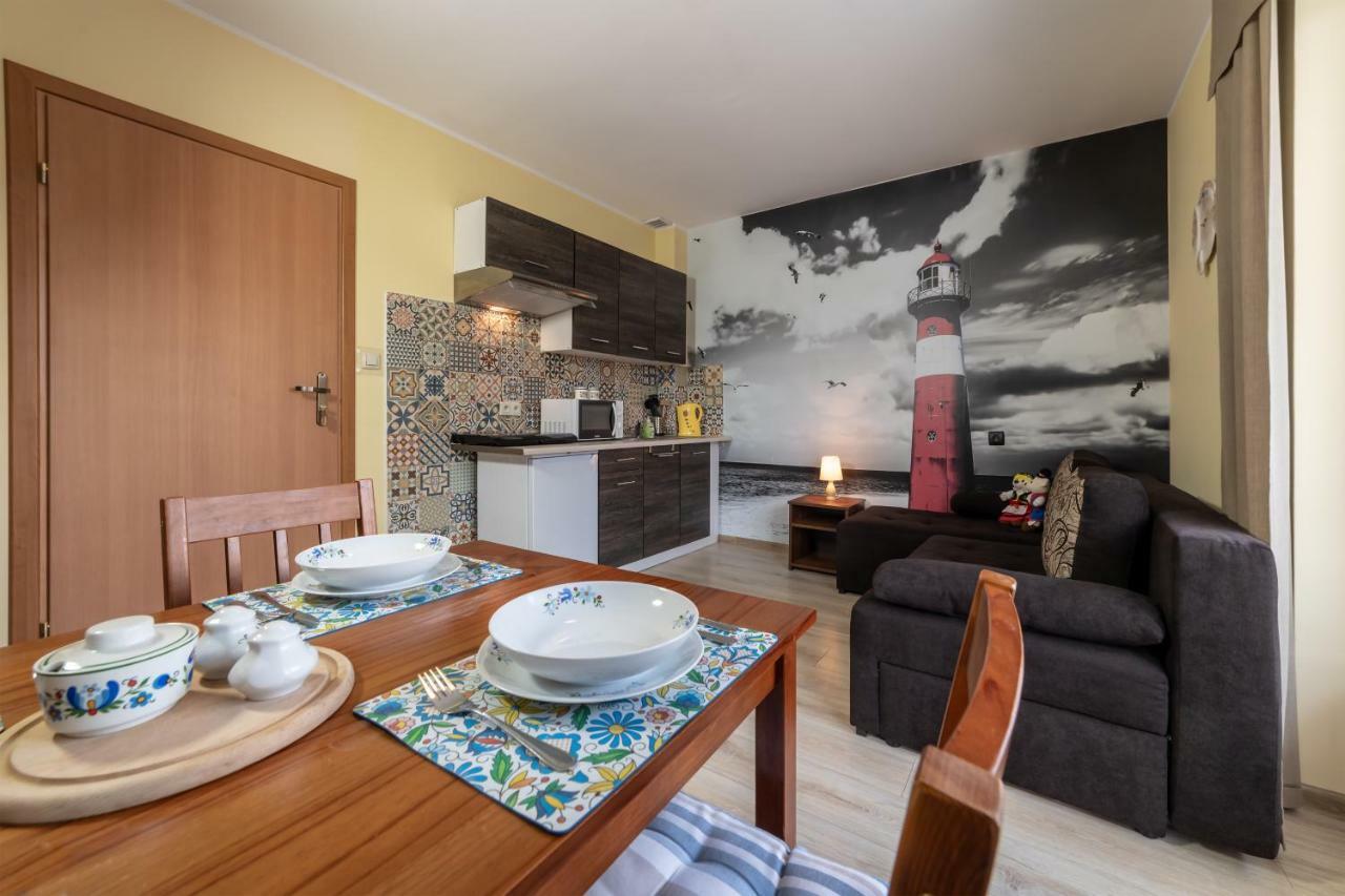Dom Jastrzebia Z Basenem I Jacuzzi Apartment Jastrzębia Góra Екстериор снимка