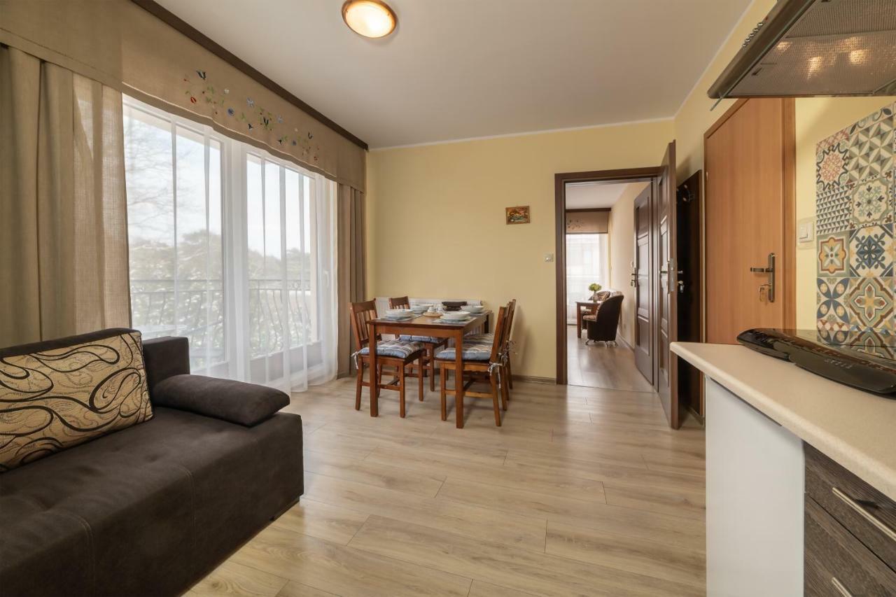 Dom Jastrzebia Z Basenem I Jacuzzi Apartment Jastrzębia Góra Екстериор снимка