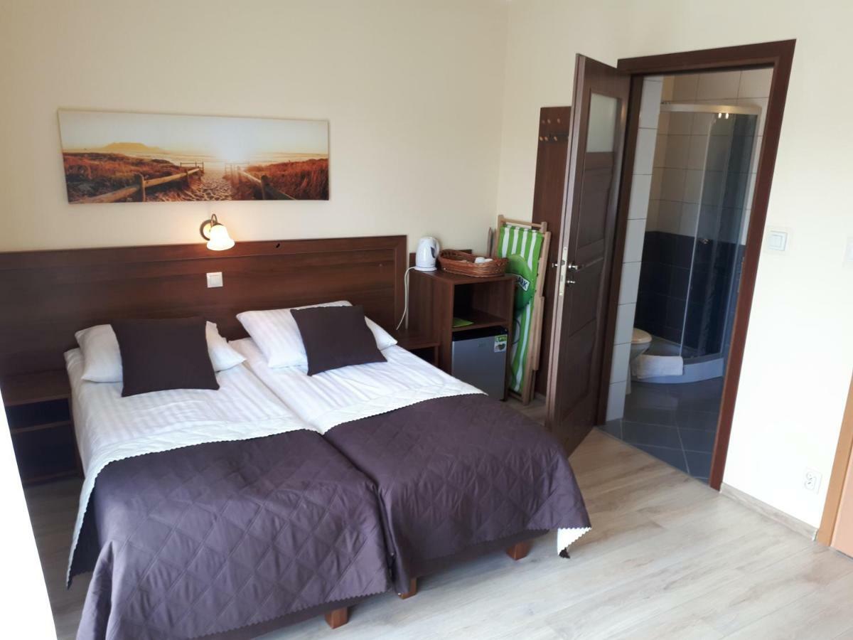 Dom Jastrzebia Z Basenem I Jacuzzi Apartment Jastrzębia Góra Екстериор снимка
