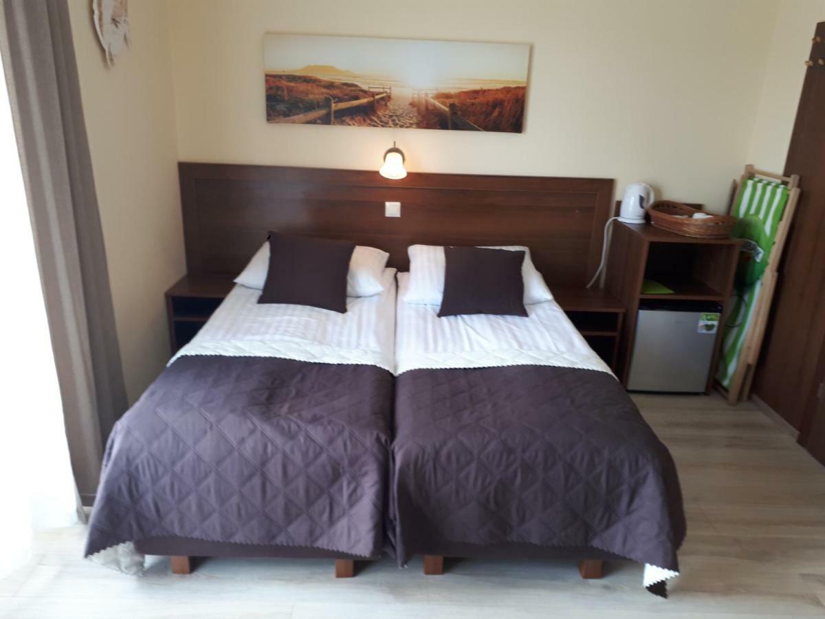Dom Jastrzebia Z Basenem I Jacuzzi Apartment Jastrzębia Góra Екстериор снимка