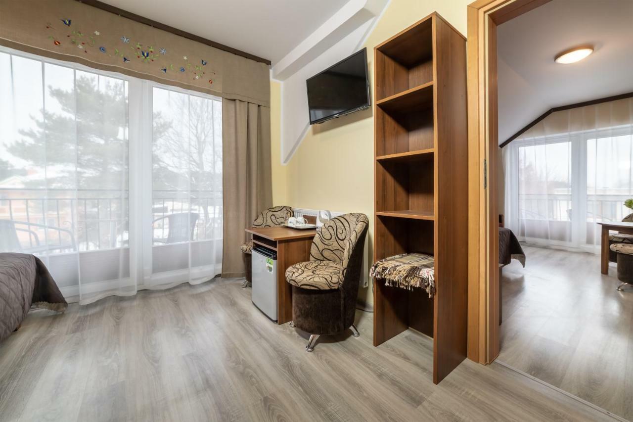 Dom Jastrzebia Z Basenem I Jacuzzi Apartment Jastrzębia Góra Екстериор снимка