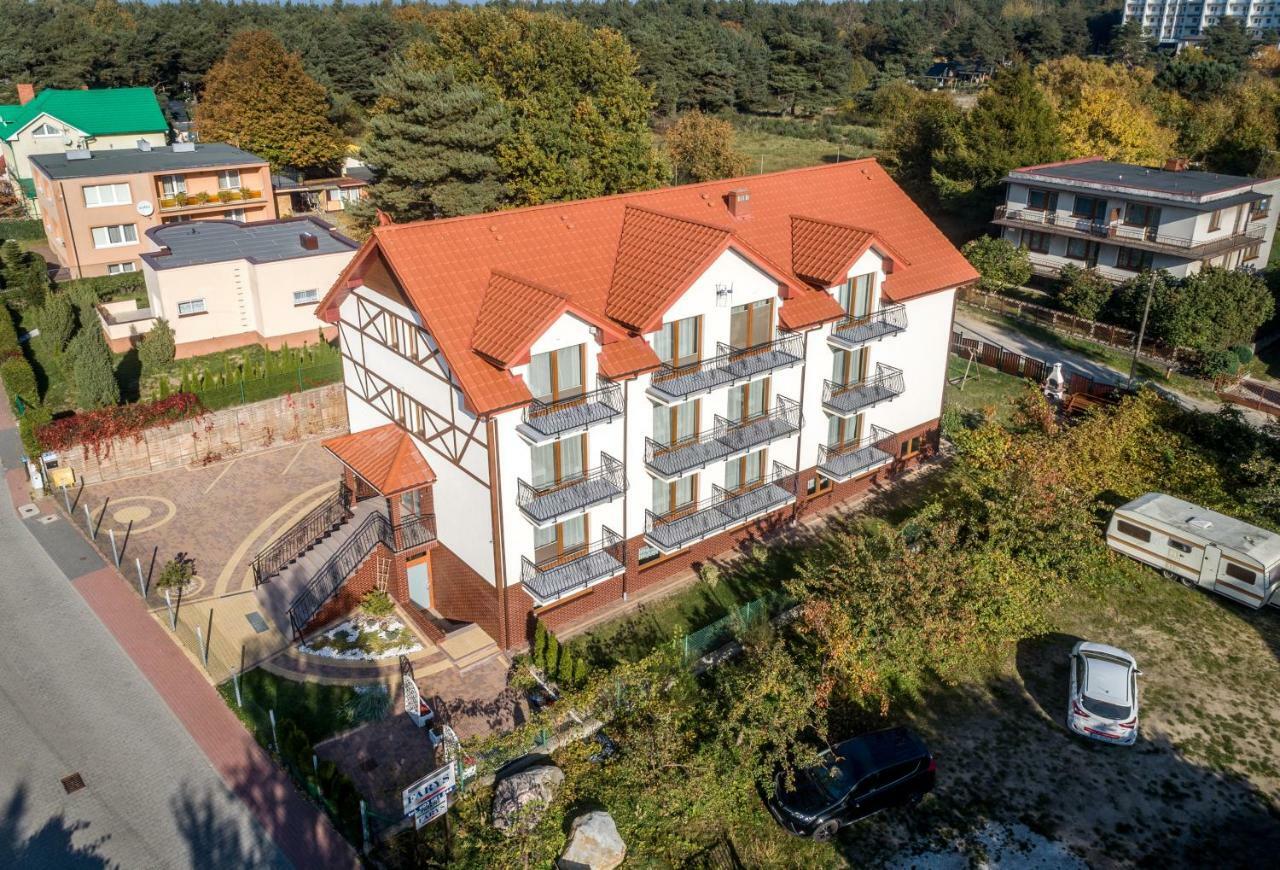 Dom Jastrzebia Z Basenem I Jacuzzi Apartment Jastrzębia Góra Екстериор снимка
