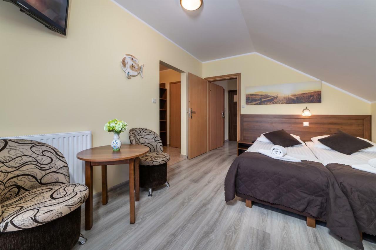 Dom Jastrzebia Z Basenem I Jacuzzi Apartment Jastrzębia Góra Екстериор снимка