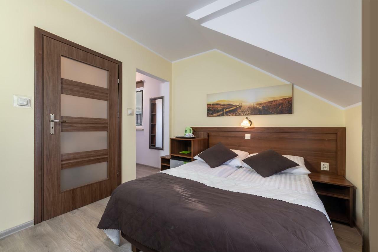 Dom Jastrzebia Z Basenem I Jacuzzi Apartment Jastrzębia Góra Екстериор снимка