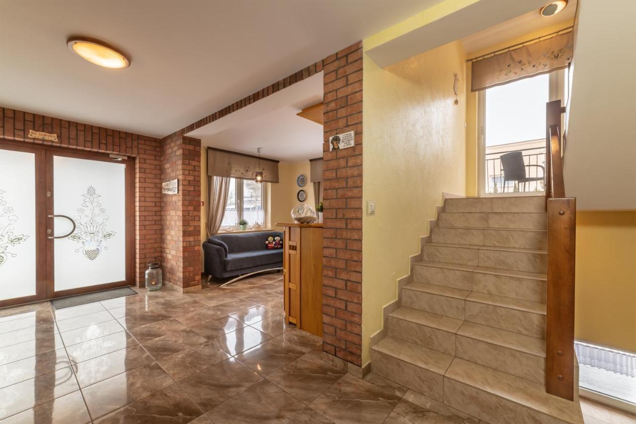 Dom Jastrzebia Z Basenem I Jacuzzi Apartment Jastrzębia Góra Екстериор снимка